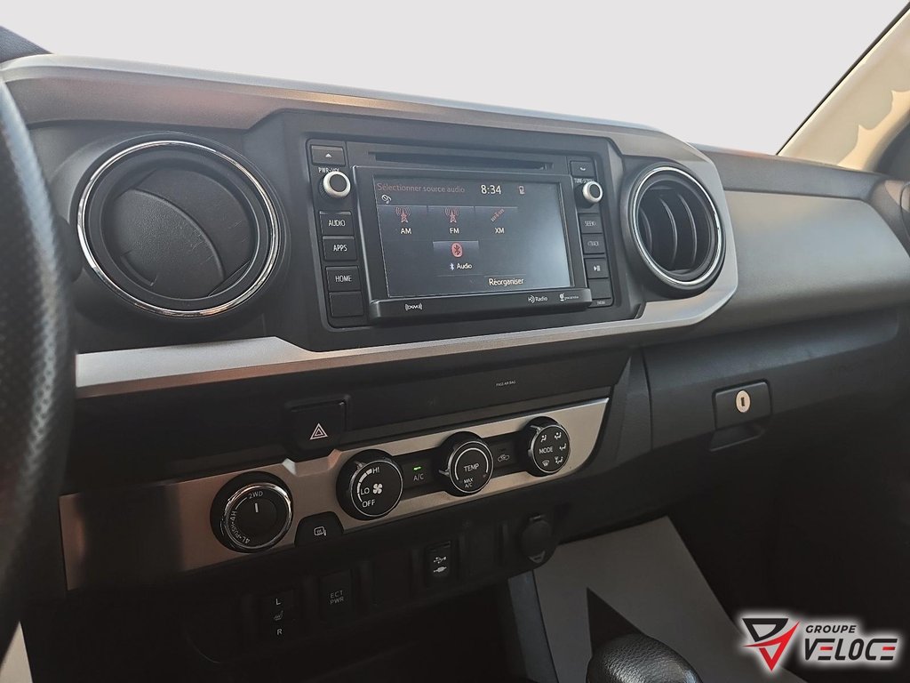 Toyota Tacoma SR5 *AUTOMATIQUE, V6, ÉCRAN* 2019 à Rivière-du-Loup, Québec - 12 - w1024h768px