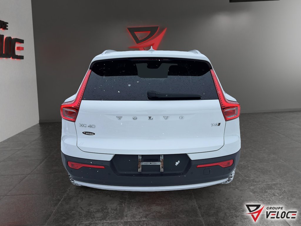 2022 Volvo XC40 *MOMEMTUM CUIR AWD* in Riviere-du-Loup, Quebec - 5 - w1024h768px