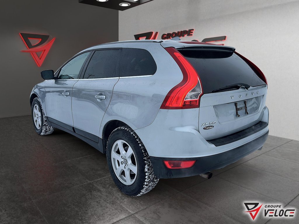 2012 Volvo XC60 *V6, AWD, CUIR* in Riviere-du-Loup, Quebec - 4 - w1024h768px