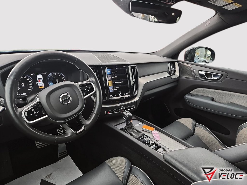 Volvo XC60 R-Design *TOIT PANO, CUIR, AWD* 2021 à Rivière-du-Loup, Québec - 8 - w1024h768px