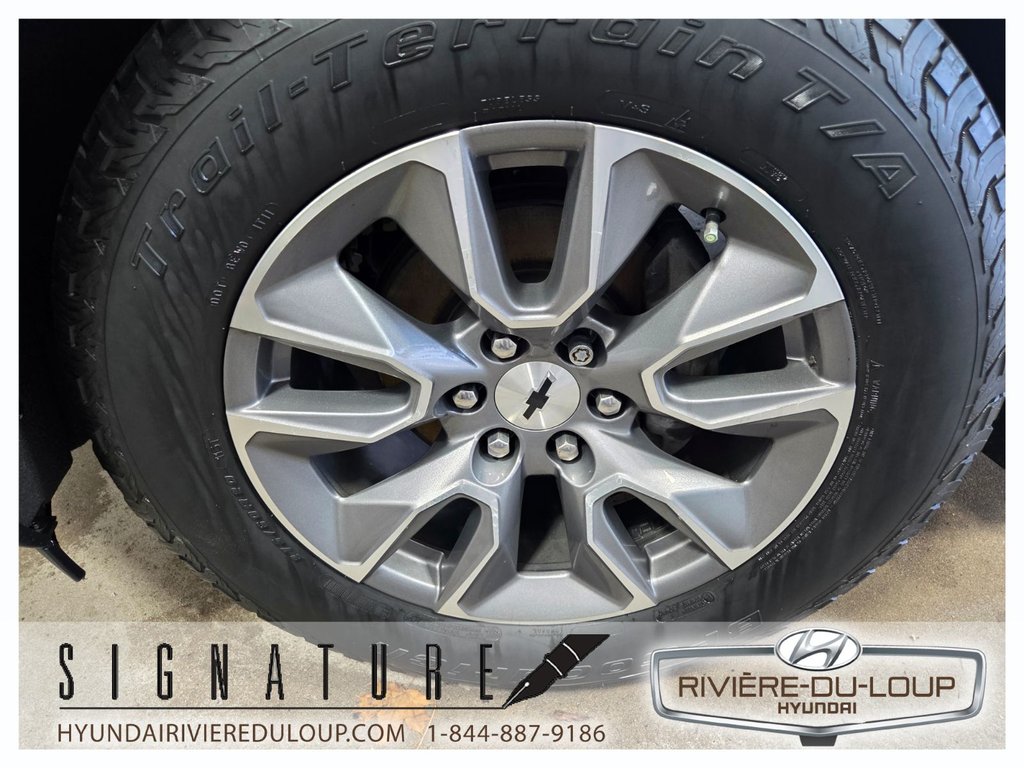 2019 Chevrolet Silverado 1500 RST,CREW CAB,4X4,V8 5.3 LITRES in Riviere-Du-Loup, Quebec - 39 - w1024h768px