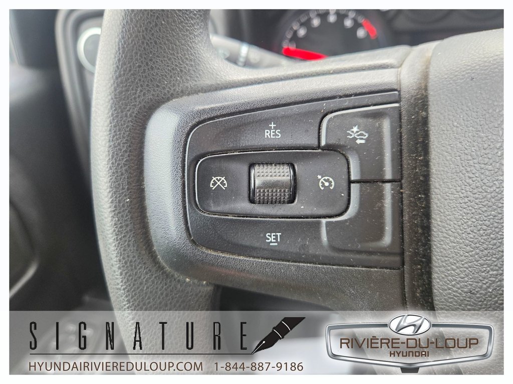 Chevrolet Silverado 1500 Custom/4X4/AC 2024 à Riviere-Du-Loup, Québec - 13 - w1024h768px
