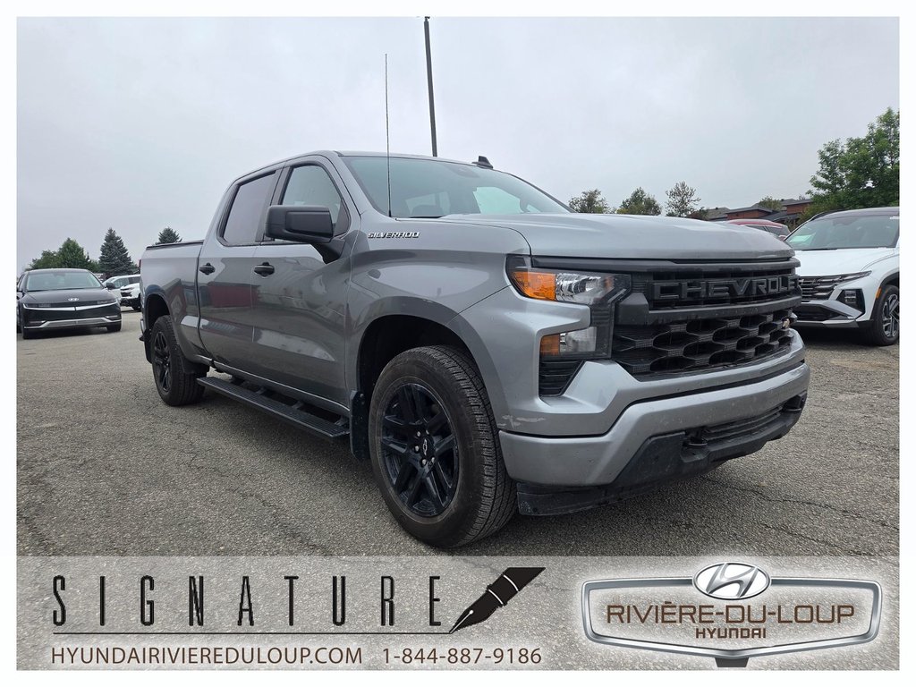 Chevrolet Silverado 1500 Custom/4X4/AC 2024 à Riviere-Du-Loup, Québec - 4 - w1024h768px