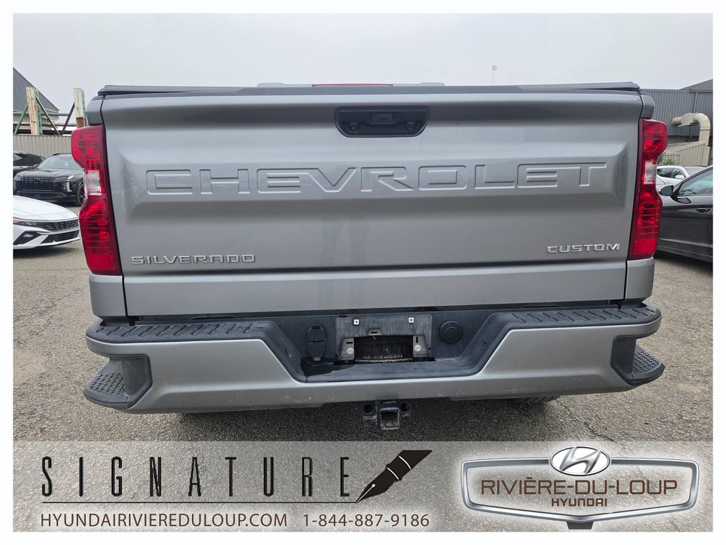 Chevrolet Silverado 1500 Custom/4X4/AC 2024 à Riviere-Du-Loup, Québec - 7 - w1024h768px
