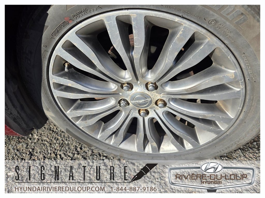 2013 Chrysler 200 LIMITED,AUTOMATIQUE in Riviere-Du-Loup, Quebec - 21 - w1024h768px