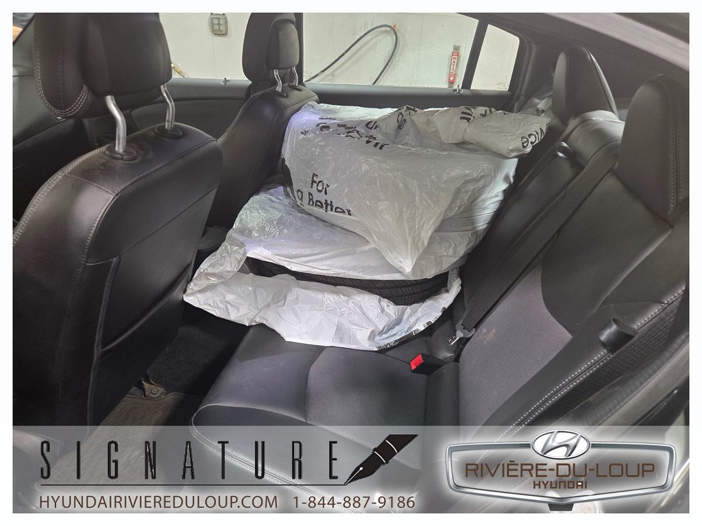 Chrysler 200 S,automatique 2013 à Riviere-Du-Loup, Québec - 14 - w1024h768px