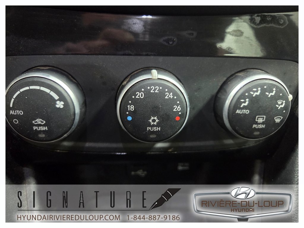 Chrysler 200 S,automatique 2013 à Riviere-Du-Loup, Québec - 10 - w1024h768px