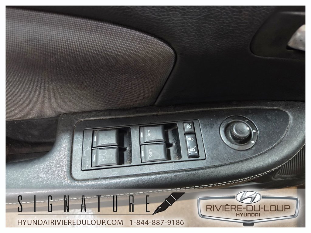 Chrysler 200 S,automatique 2013 à Riviere-Du-Loup, Québec - 9 - w1024h768px