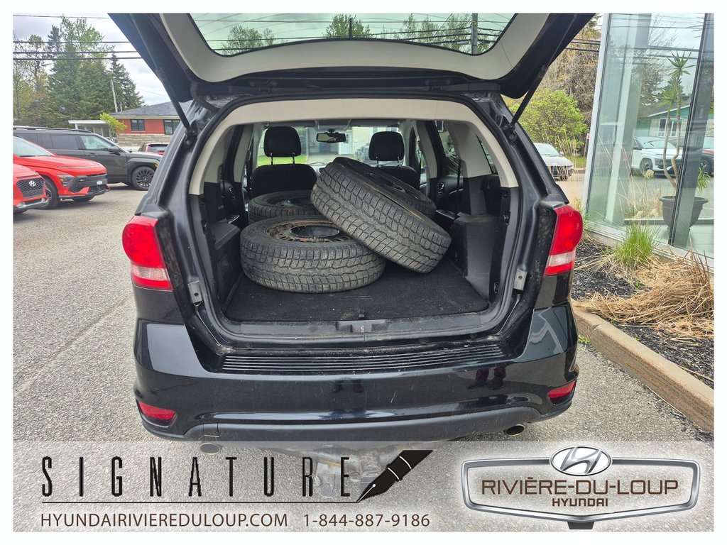 2014 Dodge Journey SXT,AUTOMATIQUE, A/C in Riviere-Du-Loup, Quebec - 8 - w1024h768px
