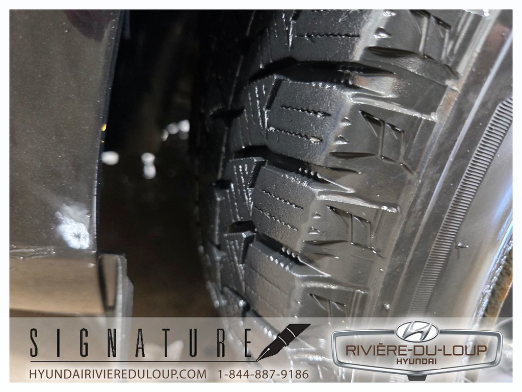 2013 Ford Fiesta SE,AUTOMATIQUE in Riviere-Du-Loup, Quebec - 25 - w1024h768px