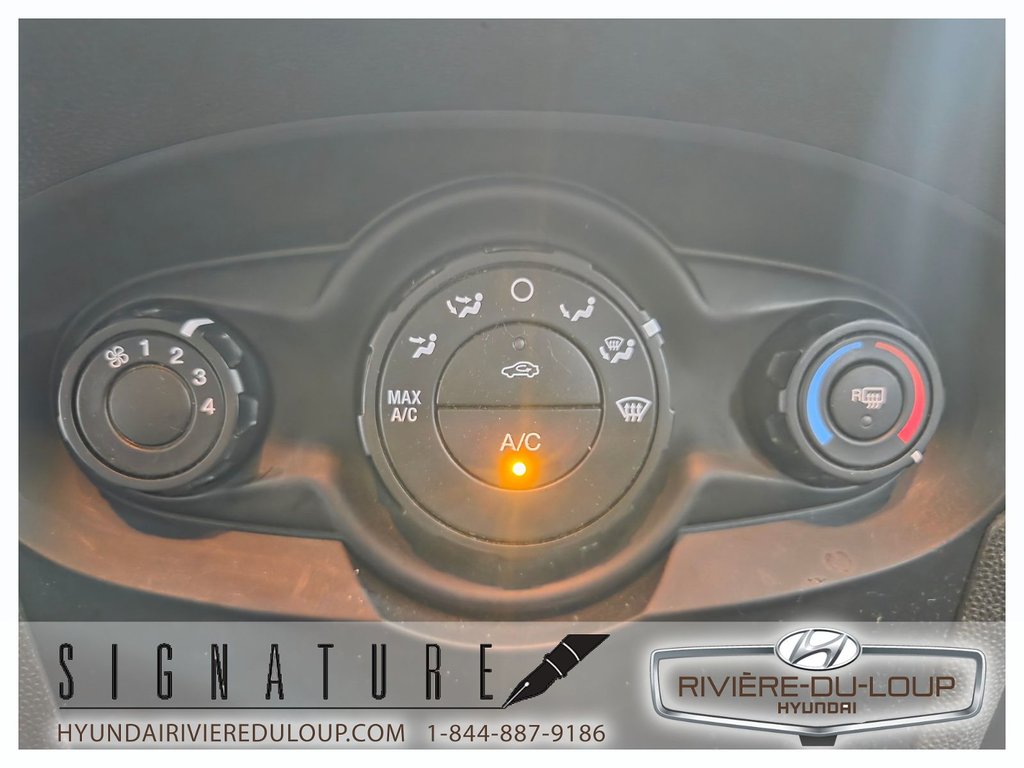 2013 Ford Fiesta SE,AUTOMATIQUE in Riviere-Du-Loup, Quebec - 19 - w1024h768px