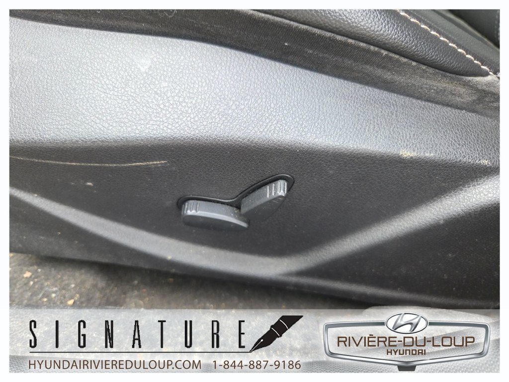 2013 Ford Focus SE in Riviere-Du-Loup, Quebec - 13 - w1024h768px