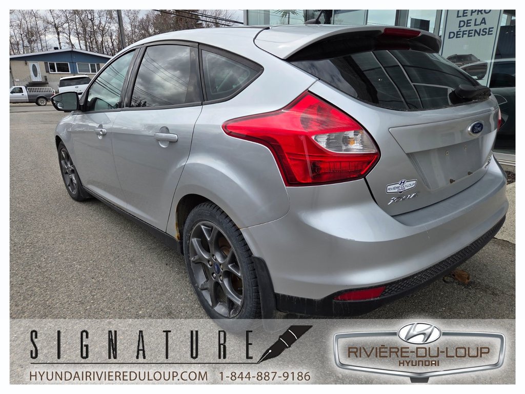 2013 Ford Focus SE in Riviere-Du-Loup, Quebec - 7 - w1024h768px