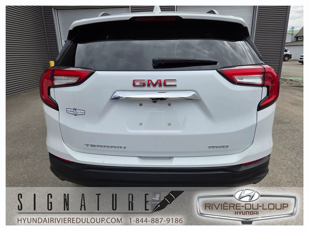 2023 GMC Terrain SLE,AWD,MAGS,A/C AUTOMATIQUE in Riviere-Du-Loup, Quebec - 6 - w1024h768px