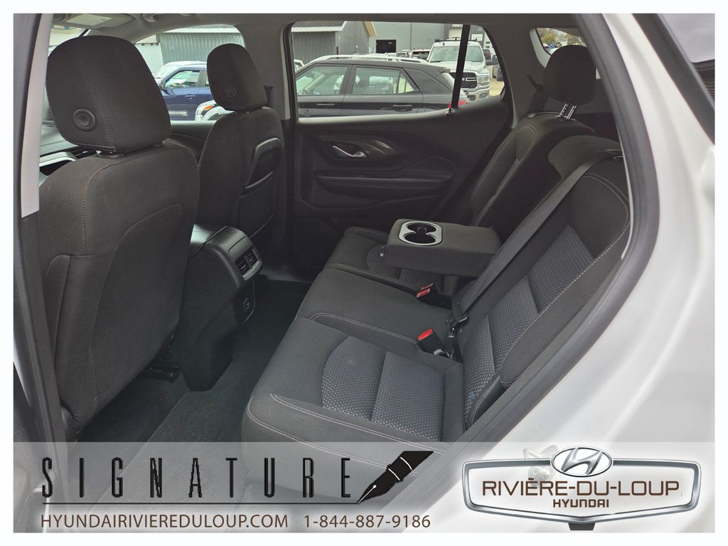 2023 GMC Terrain SLE,AWD,MAGS,A/C AUTOMATIQUE in Riviere-Du-Loup, Quebec - 13 - w1024h768px