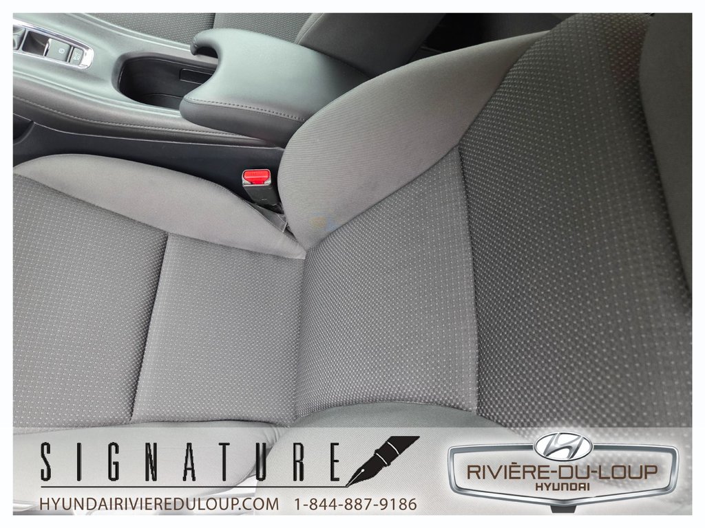 Honda HR-V LX,AWD,WOW BAS KILO 2020 à Riviere-Du-Loup, Québec - 14 - w1024h768px