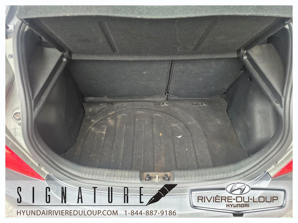2012 Hyundai Accent L, AUTOMATIQUE in Riviere-Du-Loup, Quebec - 6 - w1024h768px