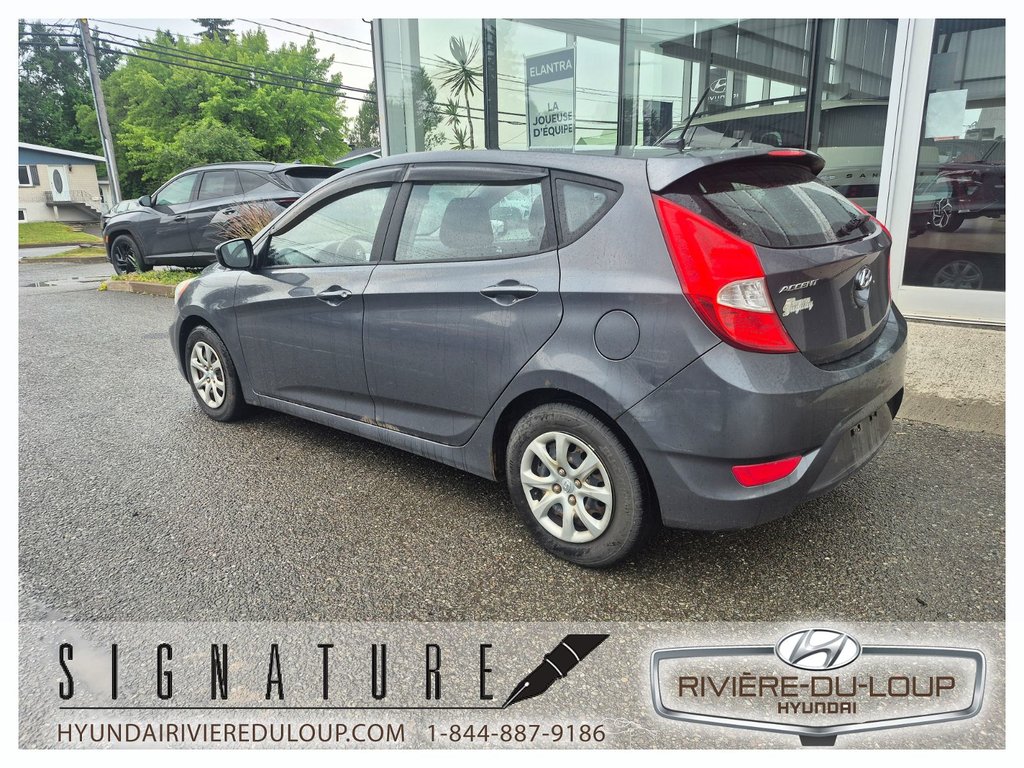 2012 Hyundai Accent L, AUTOMATIQUE in Riviere-Du-Loup, Quebec - 7 - w1024h768px