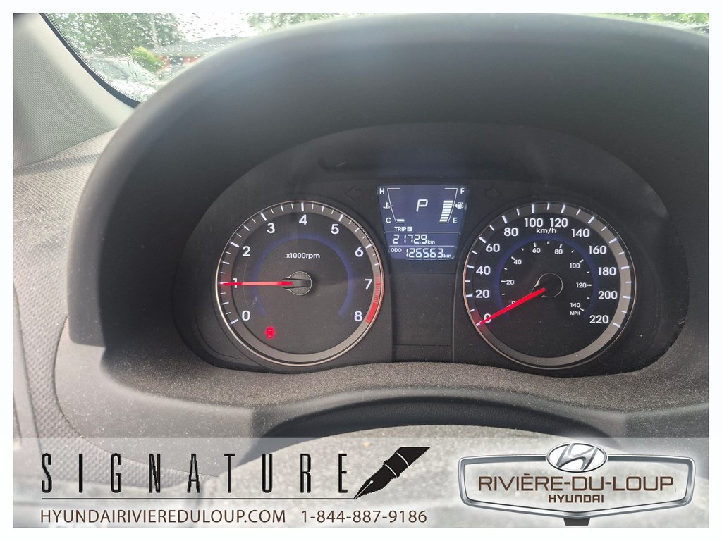2012 Hyundai Accent L, AUTOMATIQUE in Riviere-Du-Loup, Quebec - 13 - w1024h768px