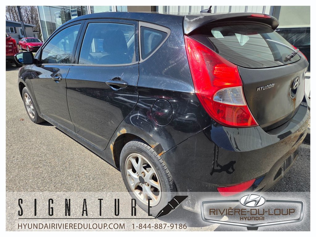 2013 Hyundai Accent L,AUTOMATIQUE in Riviere-Du-Loup, Quebec - 7 - w1024h768px