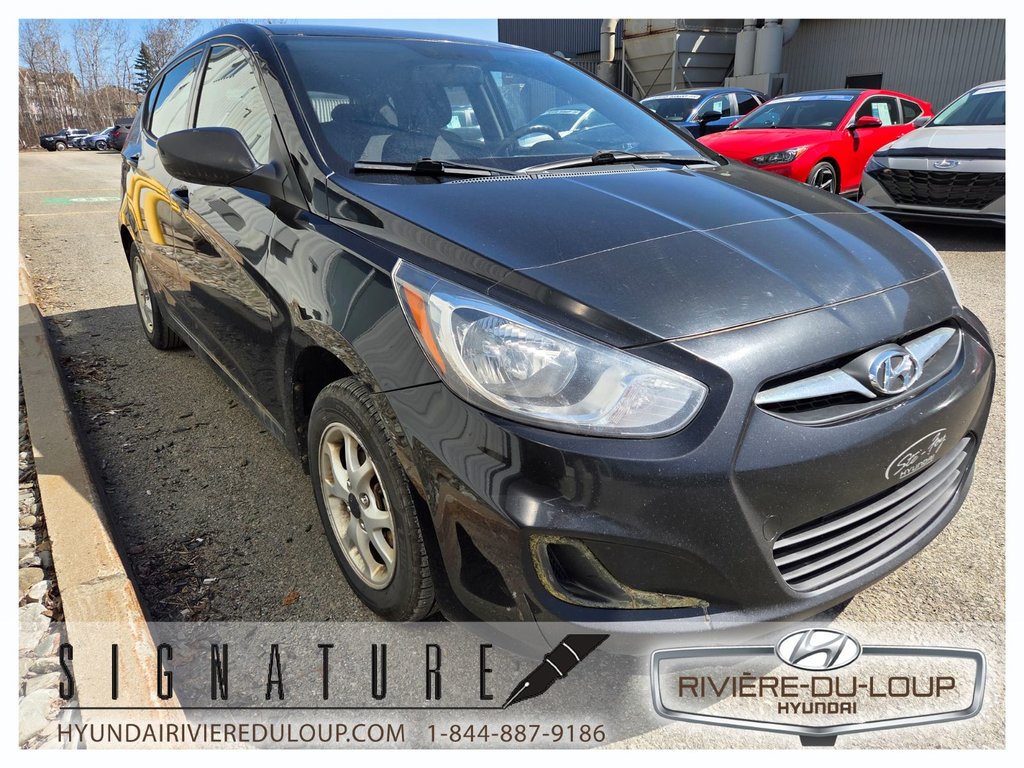 2013 Hyundai Accent L,AUTOMATIQUE in Riviere-Du-Loup, Quebec - 4 - w1024h768px