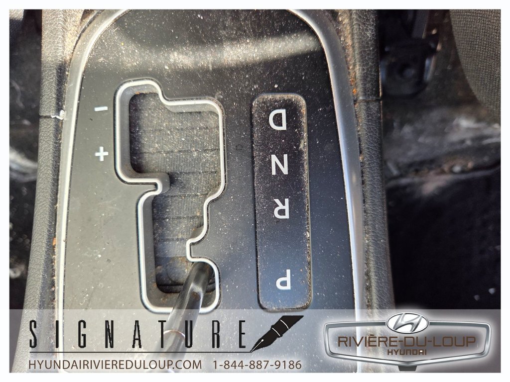 2013 Hyundai Accent L,AUTOMATIQUE in Riviere-Du-Loup, Quebec - 13 - w1024h768px