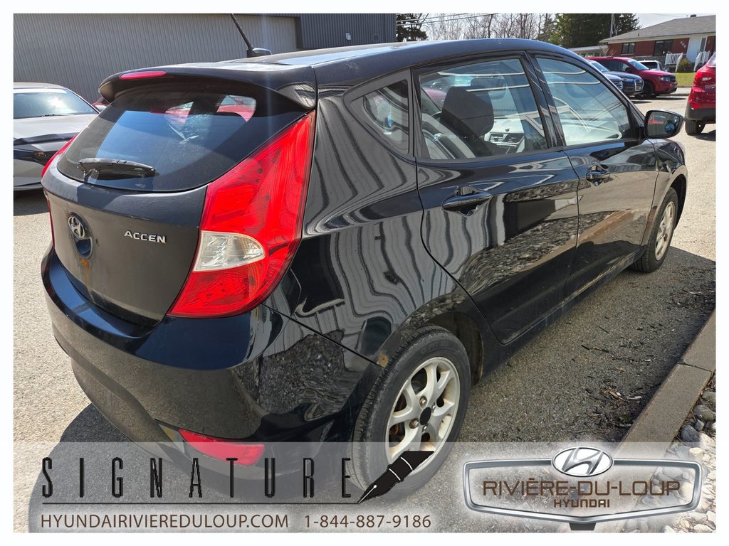 2013 Hyundai Accent L,AUTOMATIQUE in Riviere-Du-Loup, Quebec - 5 - w1024h768px