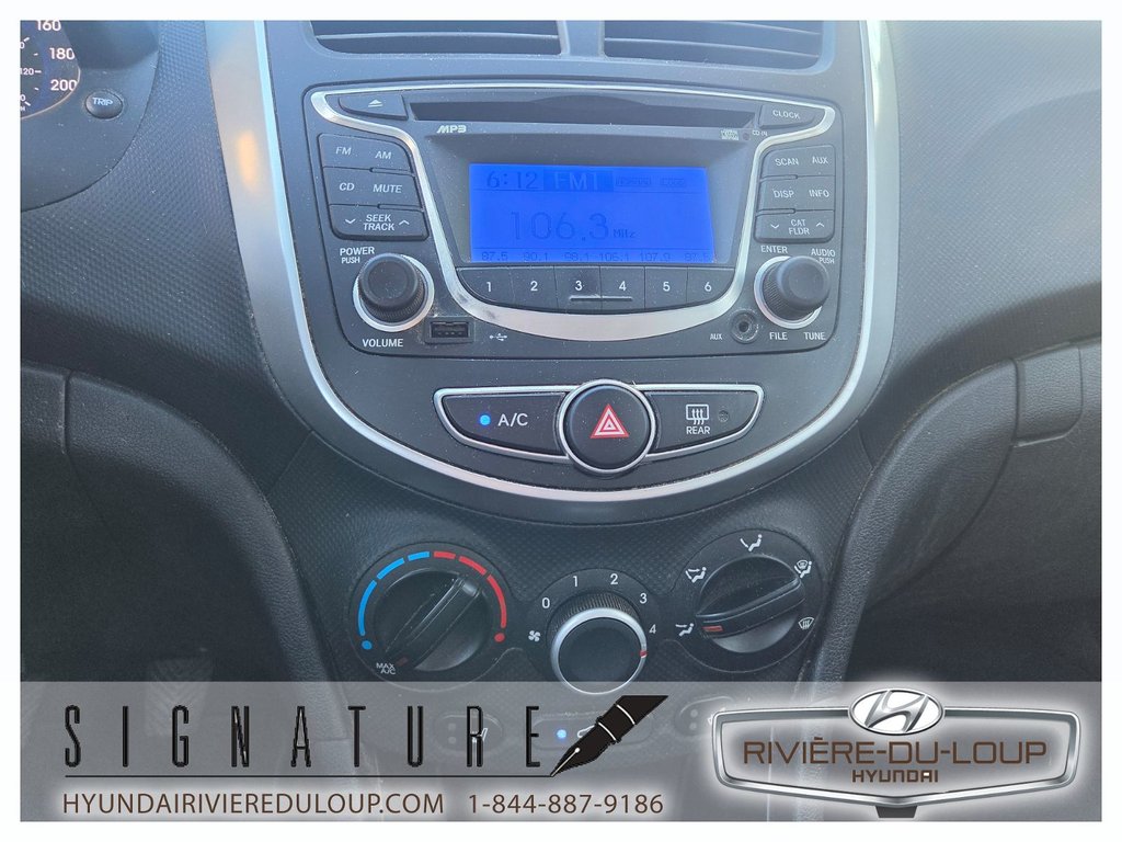 2013 Hyundai Accent GL,SIEGE CHAUFFANT  A/C in Riviere-Du-Loup, Quebec - 12 - w1024h768px