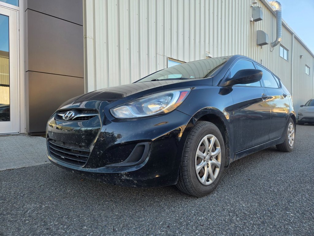 2013 Hyundai Accent GL,SIEGE CHAUFFANT  A/C in Riviere-Du-Loup, Quebec - 2 - w1024h768px