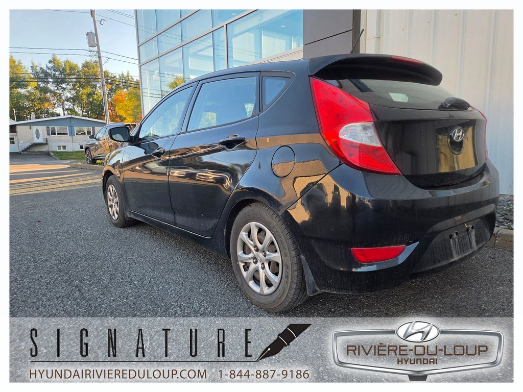 2013 Hyundai Accent GL,SIEGE CHAUFFANT  A/C in Riviere-Du-Loup, Quebec - 8 - w1024h768px