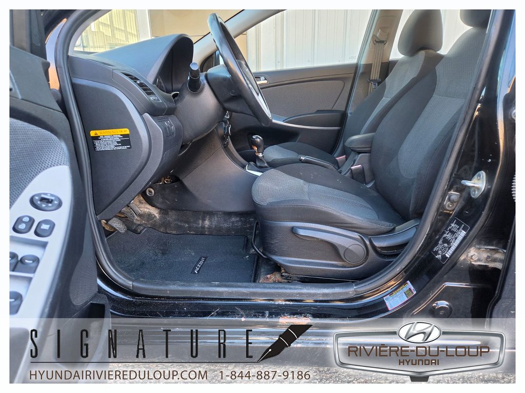 2013 Hyundai Accent GL,SIEGE CHAUFFANT  A/C in Riviere-Du-Loup, Quebec - 10 - w1024h768px