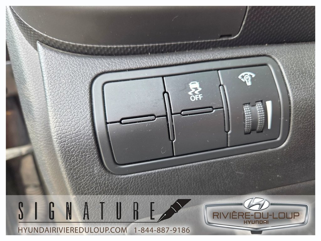 Hyundai Accent L ,MANUEL 2016 à Riviere-Du-Loup, Québec - 20 - w1024h768px