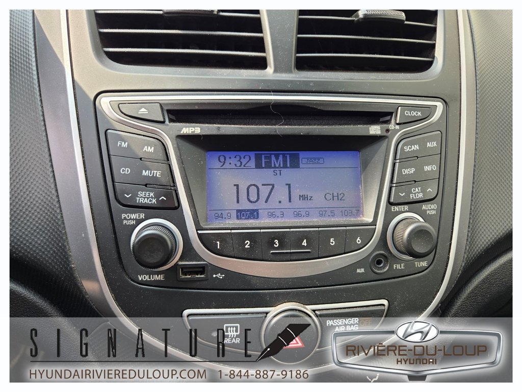 Hyundai Accent L ,MANUEL 2016 à Riviere-Du-Loup, Québec - 18 - w1024h768px