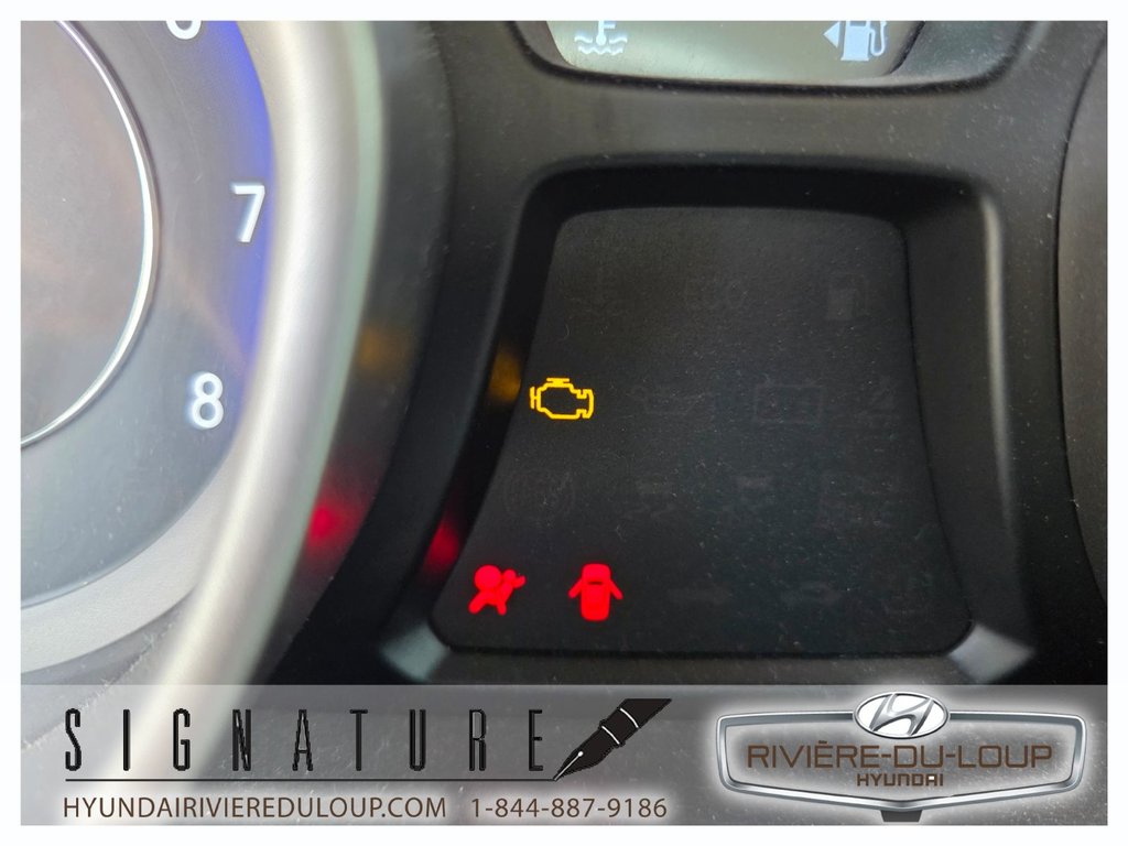 Hyundai Elantra Coupe GLS 2013 à Riviere-Du-Loup, Québec - 16 - w1024h768px