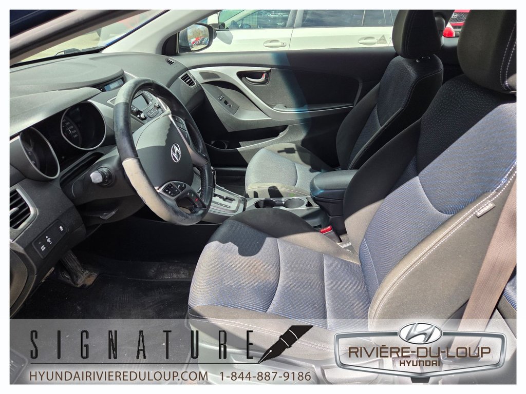 Hyundai Elantra Coupe GLS 2013 à Riviere-Du-Loup, Québec - 8 - w1024h768px