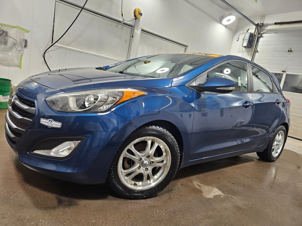 Hyundai Elantra GT GLS 2016 à Riviere-Du-Loup, Québec - 2 - w1024h768px