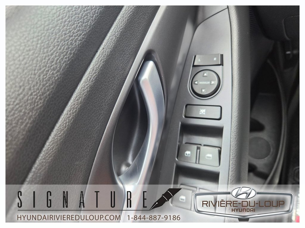 Hyundai Elantra GT GL, MANUELLE 2018 à Riviere-Du-Loup, Québec - 22 - w1024h768px