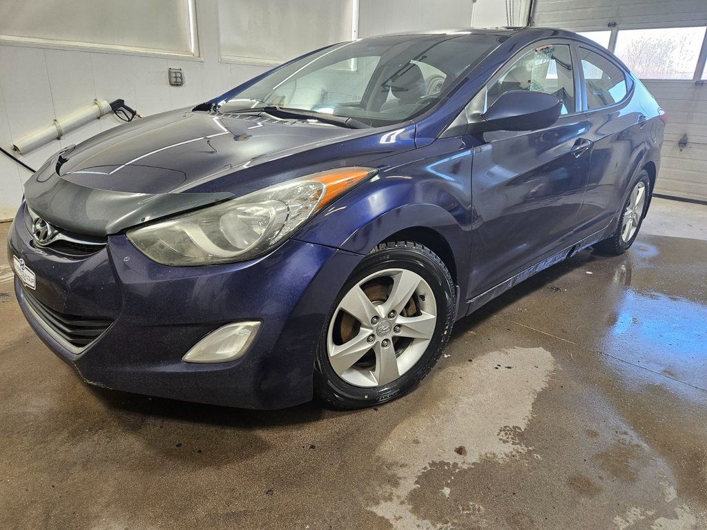 2011 Hyundai Elantra GLS in Riviere-Du-Loup, Quebec - 2 - w1024h768px