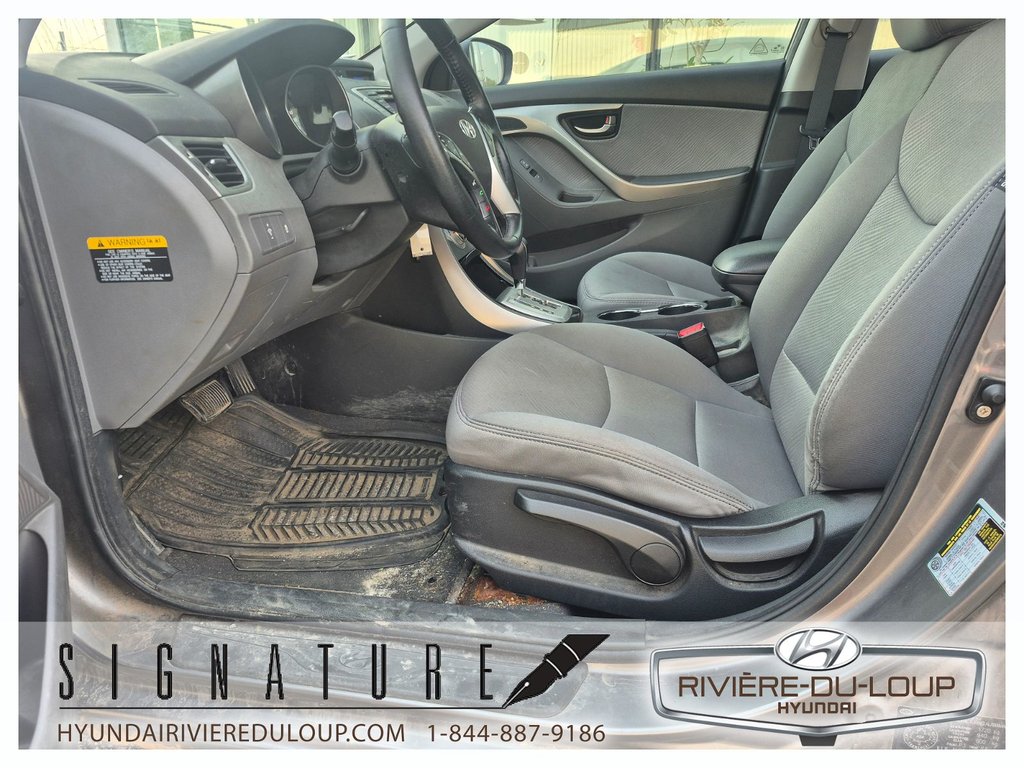 2011 Hyundai Elantra GLS,AC in Riviere-Du-Loup, Quebec - 11 - w1024h768px