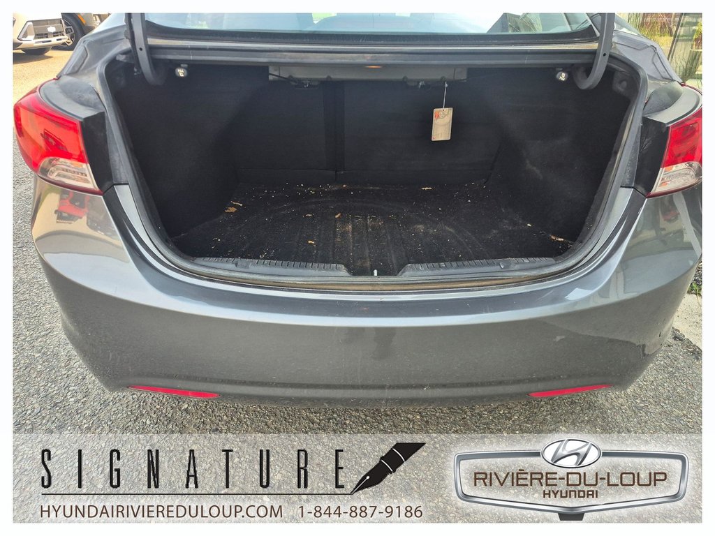 2011 Hyundai Elantra GLS,AC in Riviere-Du-Loup, Quebec - 7 - w1024h768px