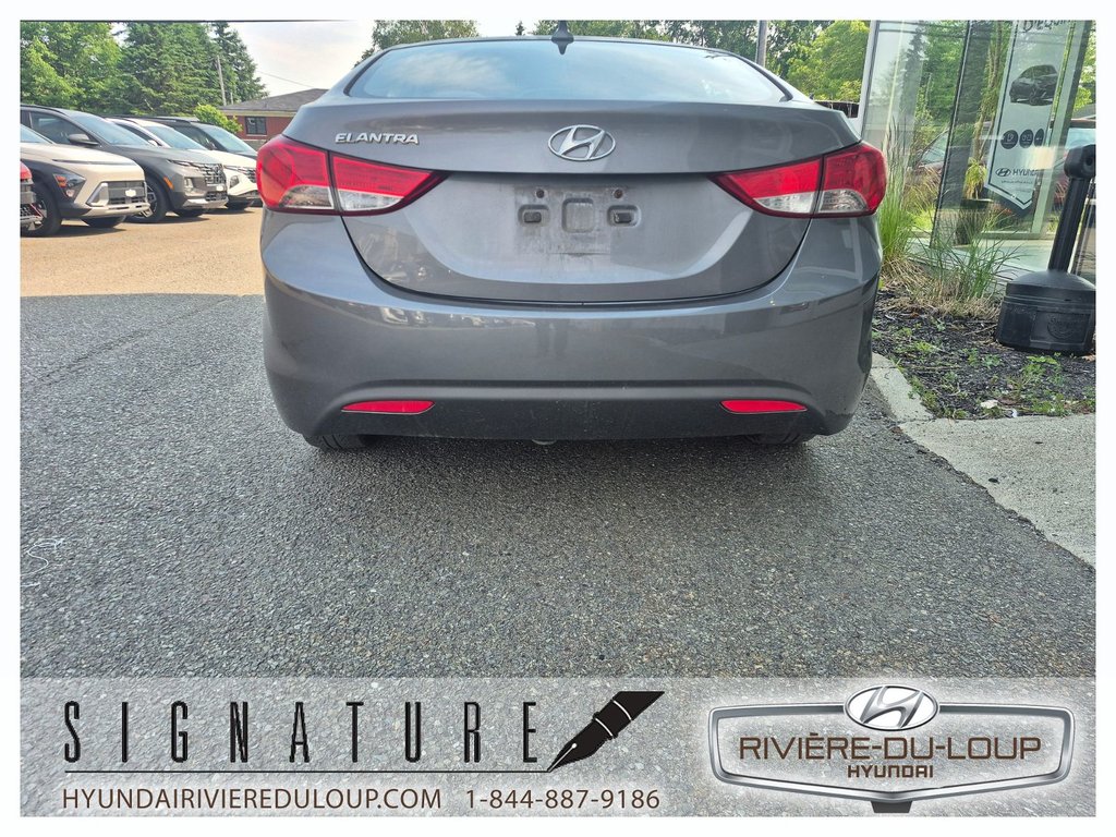 2011 Hyundai Elantra GLS,AC in Riviere-Du-Loup, Quebec - 6 - w1024h768px