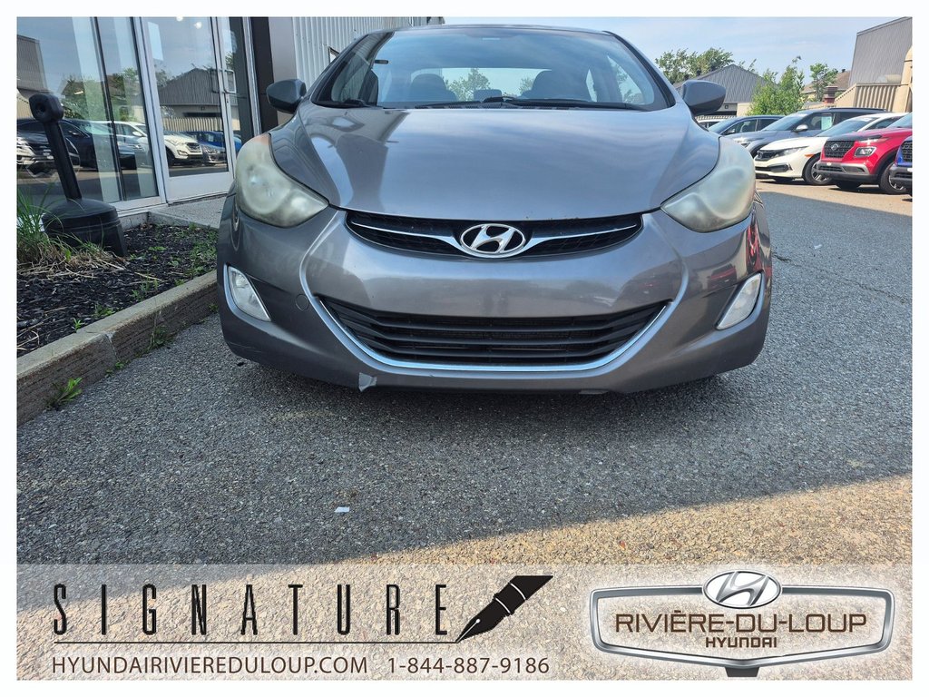 2011 Hyundai Elantra GLS,AC in Riviere-Du-Loup, Quebec - 4 - w1024h768px