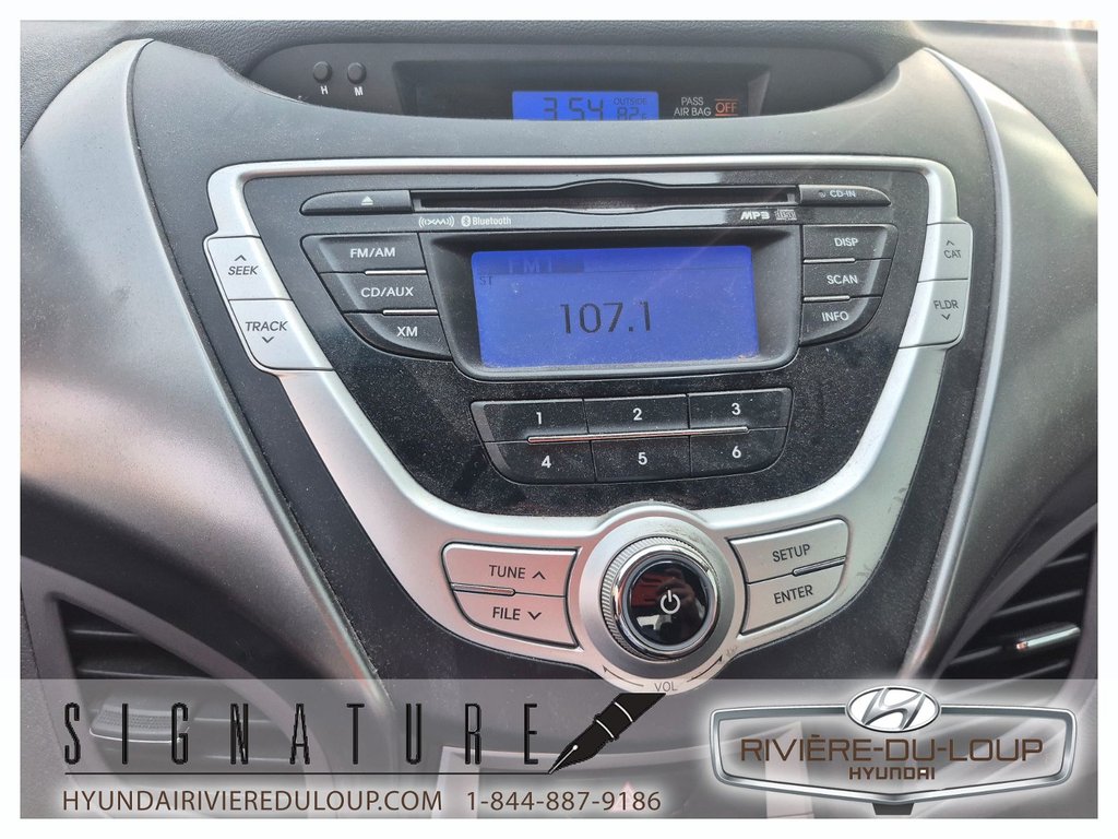 2011 Hyundai Elantra GLS,AC in Riviere-Du-Loup, Quebec - 14 - w1024h768px