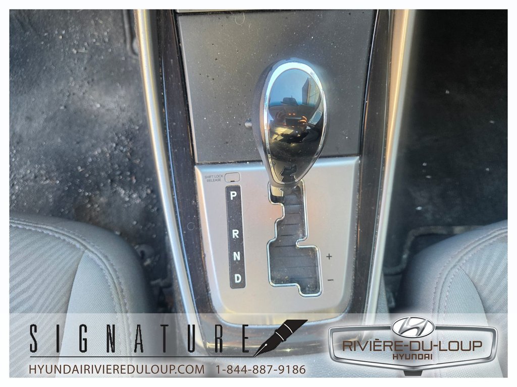 Hyundai Elantra GLS,CRUISE,TOÎT OUVRANT 2013 à Riviere-Du-Loup, Québec - 10 - w1024h768px