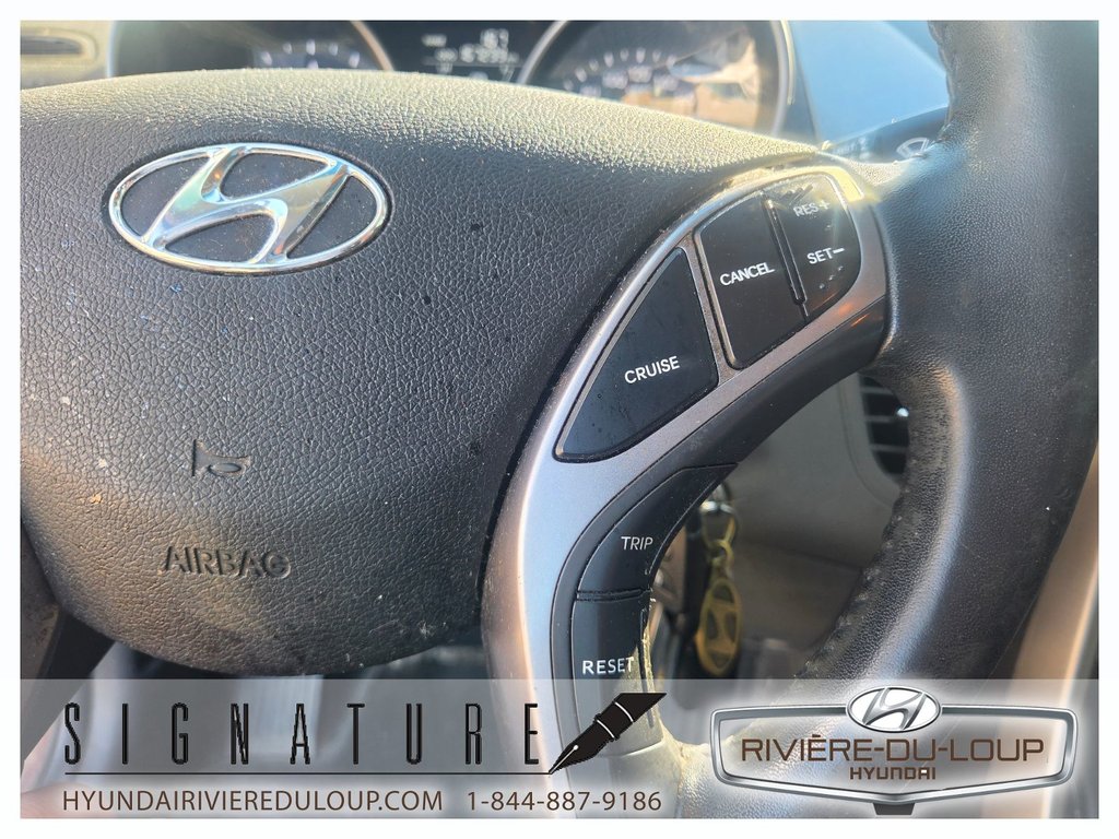 Hyundai Elantra GLS,CRUISE,TOÎT OUVRANT 2013 à Riviere-Du-Loup, Québec - 13 - w1024h768px