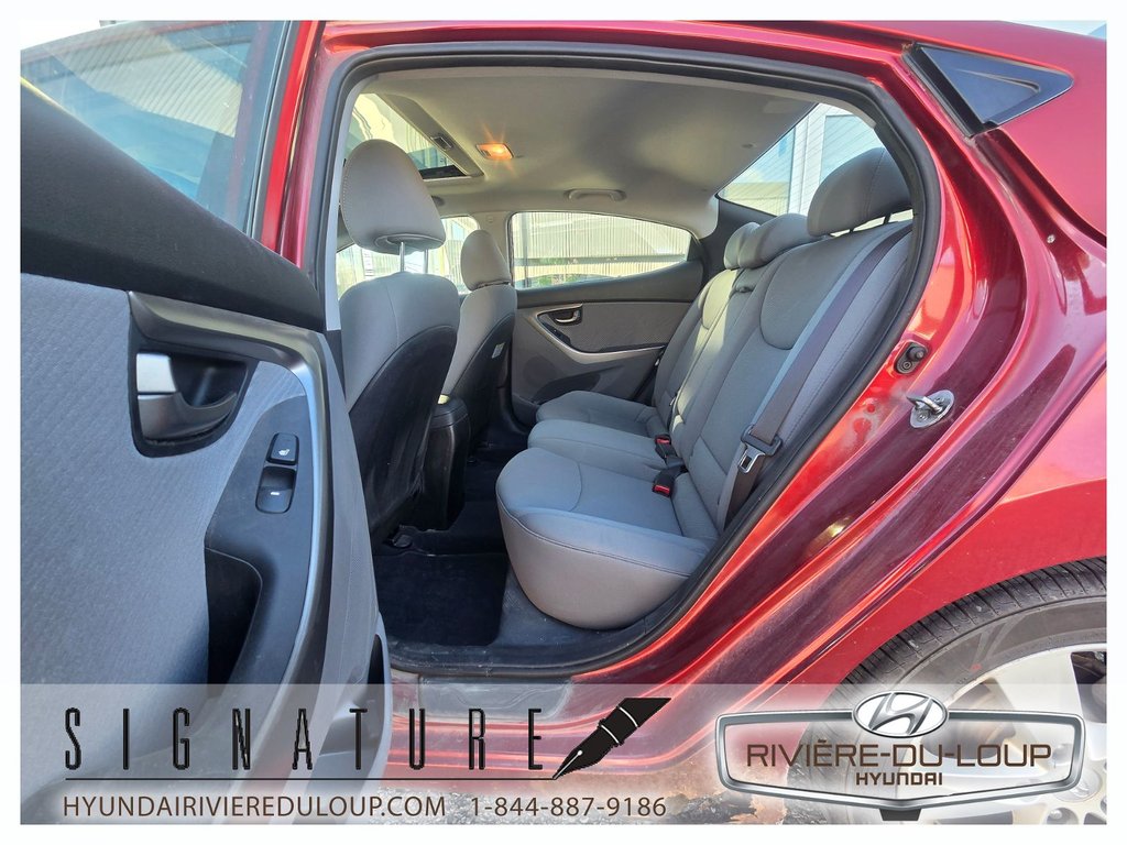 Hyundai Elantra GLS,CRUISE,TOÎT OUVRANT 2013 à Riviere-Du-Loup, Québec - 8 - w1024h768px