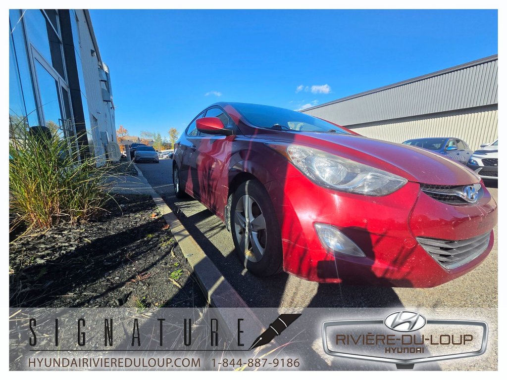 Hyundai Elantra GLS,CRUISE,TOÎT OUVRANT 2013 à Riviere-Du-Loup, Québec - 4 - w1024h768px