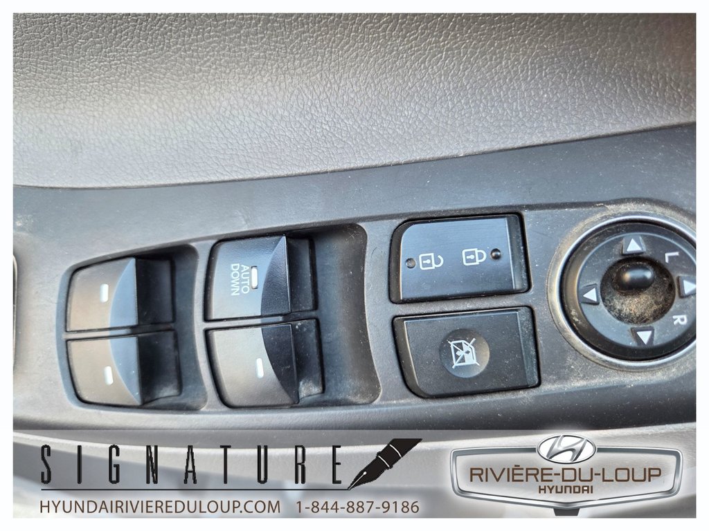 2014 Hyundai Elantra L,MANUELLE in Riviere-Du-Loup, Quebec - 10 - w1024h768px
