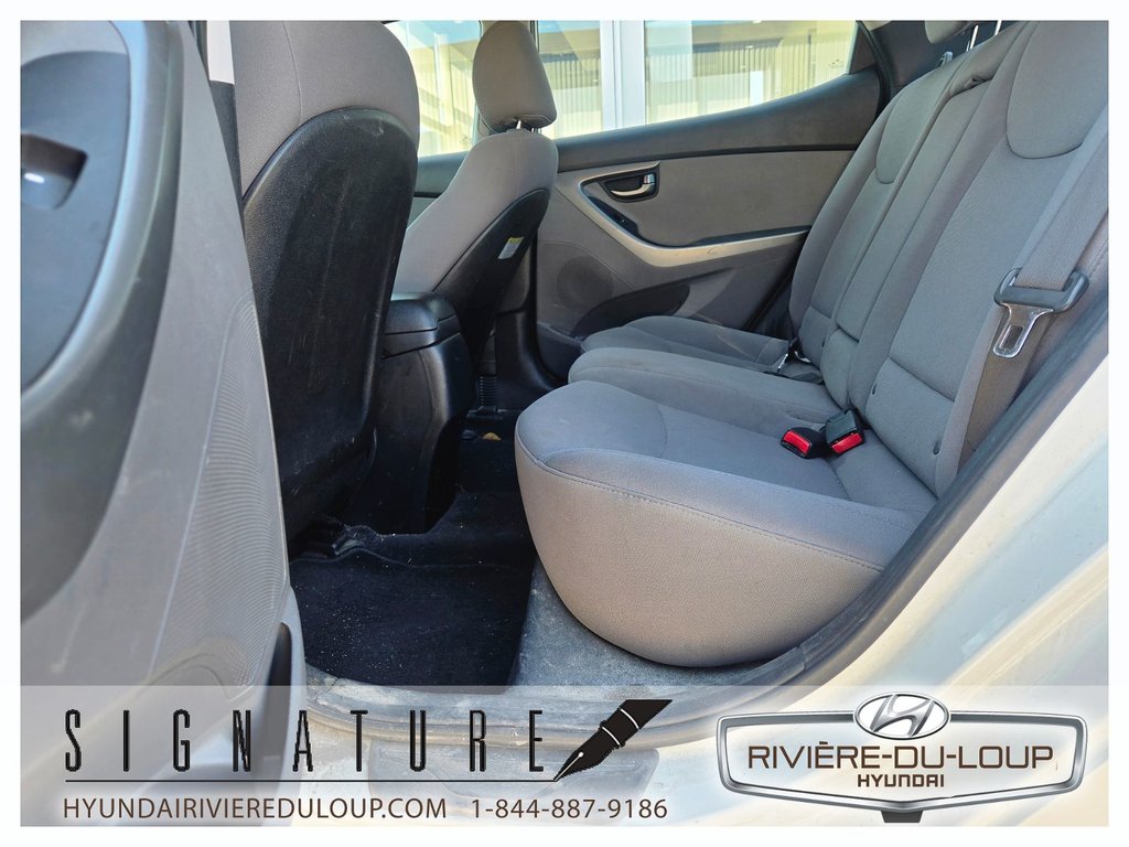 Hyundai Elantra L,MANUELLE 2014 à Riviere-Du-Loup, Québec - 8 - w1024h768px