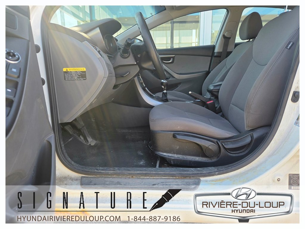 Hyundai Elantra L,MANUELLE 2014 à Riviere-Du-Loup, Québec - 9 - w1024h768px